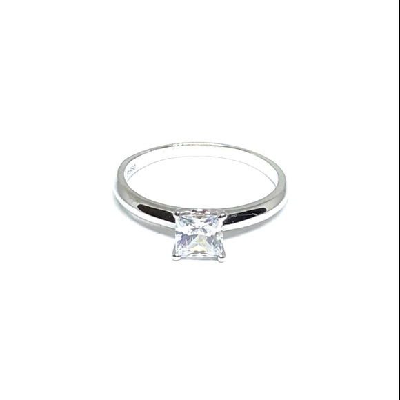 Platinum 1Ct. Princess Cut Solitaire Engagement Ring